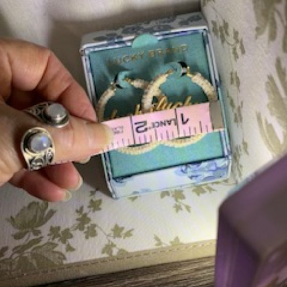 Lucky Brand Crochet Lucky Hoop Earrings - Picture 4 of 5